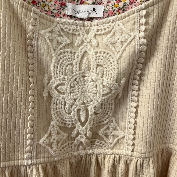 Boutique cropped, flowy tank top - Picture 4 of 4